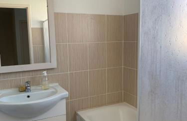 Villa avec terrasse et vue piscine, proche plage - Foto 12