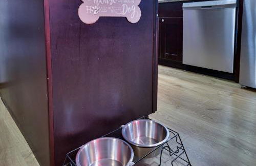 Hot tub - Game Loft & Arcade - 2 King Beds - Pet Friendly - Foto 48