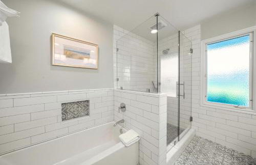 La Jolla Hilltop Haven with Ocean Views and Spa - Foto 38