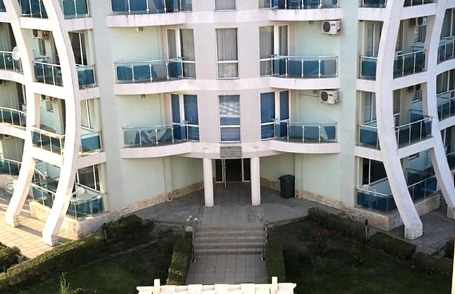 Sea View 1 Bed Apartment With Stunning Ocean Views - Photo 47