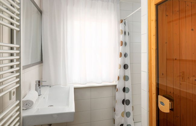 Maasduinen Villa With Sauna & Washer - Photo 8