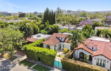 Luxury 4BR Villa with Private Pool in Los Angeles Crescent Heights - Foto 4