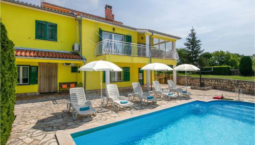 2 Bedroom Awesome Apartment In Labin - Foto 3