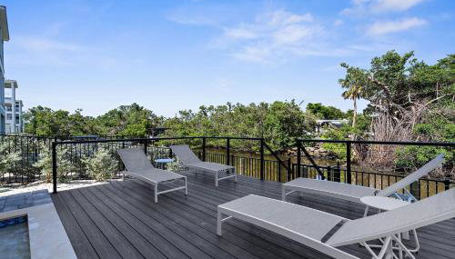 NEW! Manatee Dreams, Pool & Boat Slip, Min to AMI! - Foto 4