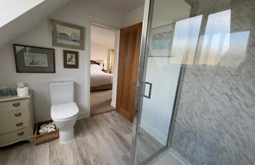 Trinity House - Photo 17