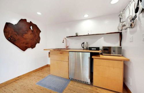 Gorgeous Garden-Level Guest Suite for a Comfortable Getaway Surrounded by Nature in Rio Nido, California - Foto 10