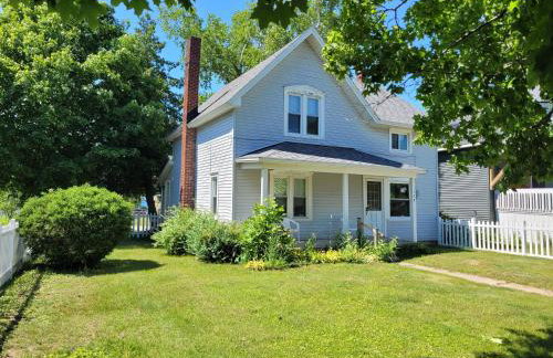 Centennial House - Great Location with Lakeview! - Foto 1