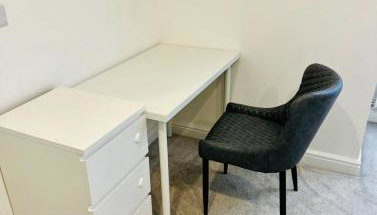 3 Bedroom Guest House in Dudley - Foto 2