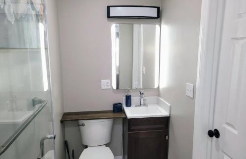 Sweet home, King bed, backyard and parking - Foto 22