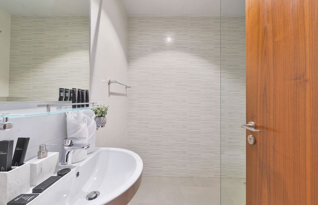 Dunya Tower - Downtown Luxury - 5 Min Walk To Dubai Mall! - Photo 70