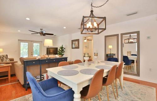 Resort Saltwater Pool Spa Near Anna Maria - Photo 9