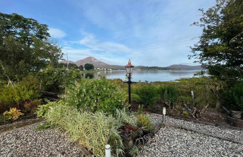 Waterside Cottage by the sea - Broadford - Photo 13