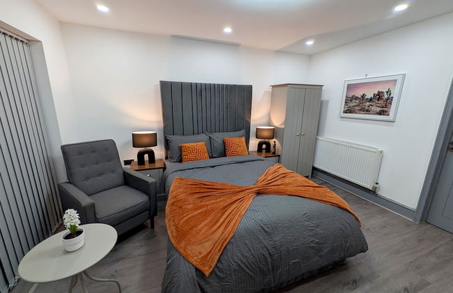 Spacious and Comfortable Modern Rooms - Photo 5