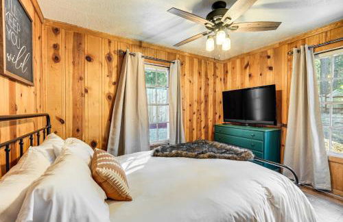 Hike, Ski and Fish Charming Cabin in Twain Harte! - Photo 11