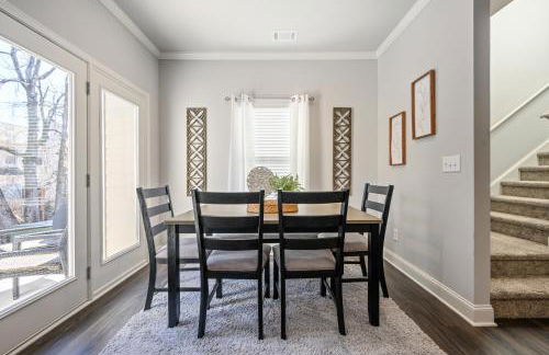 Stylish & Modern 3BR Home Near Chattahoochee River - Foto 25