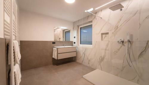 Appartamenti Ai Due Campanili - Foto 3, towels, Shower