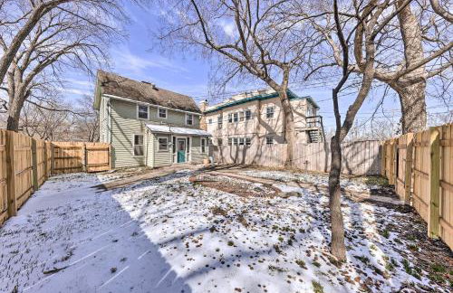 Newly Renovated Home Close to Dtwn Lawrence! - Photo 24