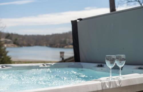 Lake Brittany Escape - Photo 1