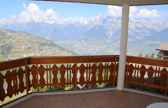 Charming Apartment With Balcony - Foto 14