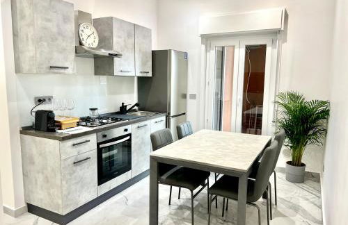 Adelina House - Foto 1