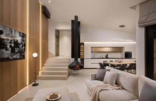 Luxury Villa Energy Orebic - Peljesac, Heated Pool, Ideal 8 Guests, Seafront - Photo 3