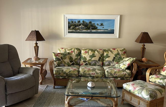 Gorgeous 2 bedroom condo with panoramic views of the Atlantic Ocean. 2 Condo by RedAwning - Photo 37