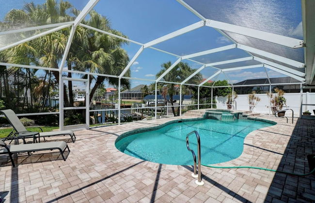 SW Cape Coral Vacation Home - Photo 19