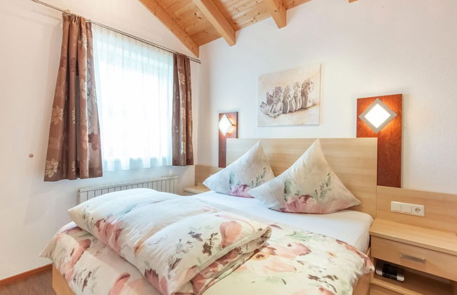 Beautiful Holiday Apartment in Umhausen With two Balconies - Foto 7