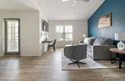 Landing Beautiful 1BD Game Room Courtyard - Foto 7