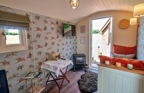 Finest Retreats - Shrawardine Train Carriage - Foto 9