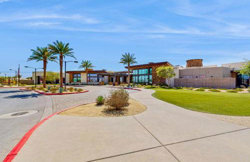 Bright desert oasis with hot tub and grill, shared pool and tennis in 55 plus community - Foto 29