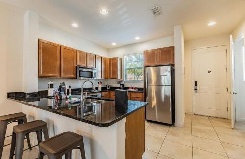 2 Suítes, Jacuzzi priv. perto da DISNEY - Foto 12