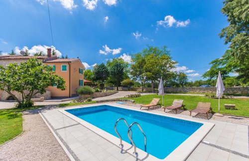 Villa Giovanna, a charming Villa with pool in a beautiful landscaped garden - Foto 34