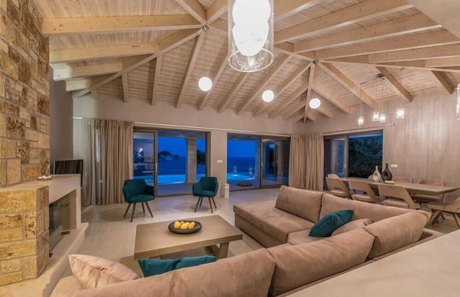 Avra Luxury Villa - Photo 13