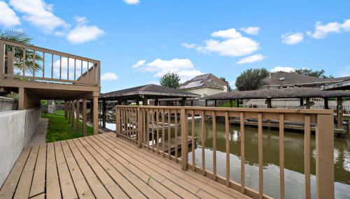 Houston Lake Retreat Pool Lake Front Spa - Foto 4