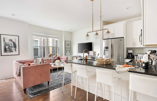 Hart Suite 16 by Avantstay Gorgeous Town House w/ Modern Amenities in Nashville! - Foto 1