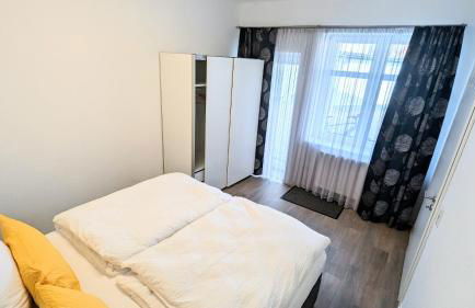 FeWo Urban Gotha-Apartment Friedenstein- Am Schlosspark- Parken an der der Tür- Barrierefrei, 900 Meter zum Bahnhof - Wallbox - Foto 33