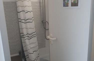 Am Bahnhof - Foto 12