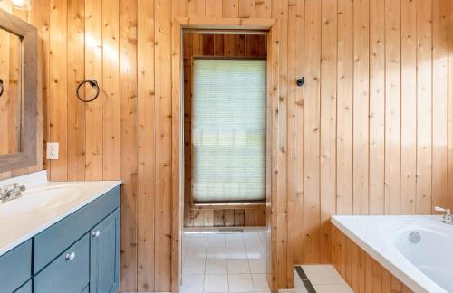 Cozy Cabin Right on the New River in Todd - Easy River Access - Fire Pit - Photo 14