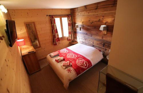 Chalet with Ski Slope Views, Jacuzzi & Cinema Room - Foto 15