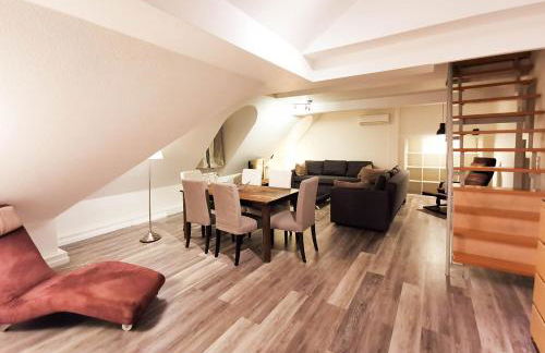 CF26 75m2 Central Quiet Duplex Apartment - Foto 6
