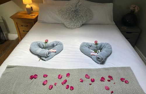 The Hurst Coach House - Photo 39