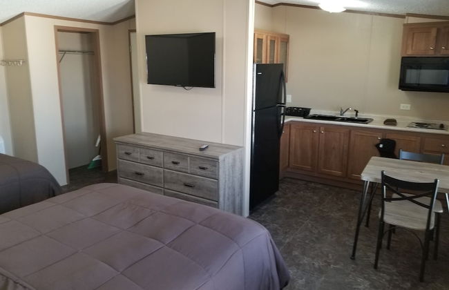 Elite Cabins and RV Park - Photo 15