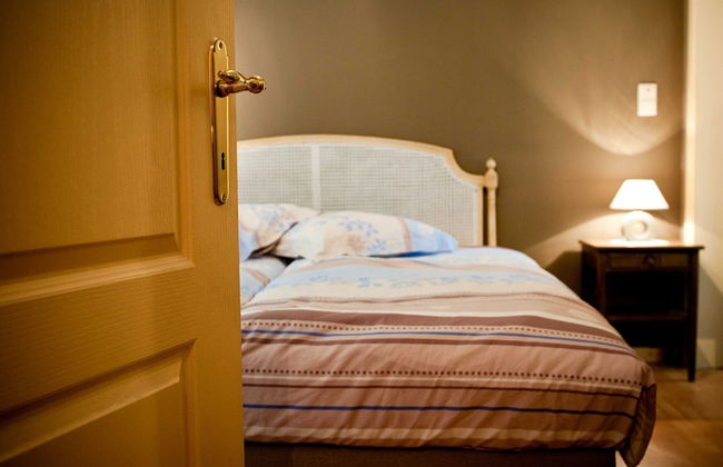 Modern Holiday Home in Stavelot With Fireplace - Photo 4