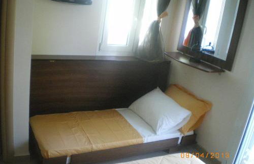 Royal's Studios - Photo 5