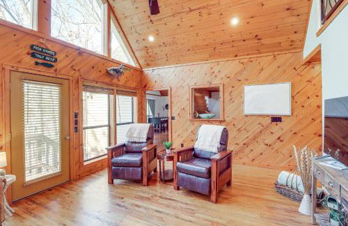 Lakefront Arkansas Home with Deck, Grill and Cornhole! - Photo 5