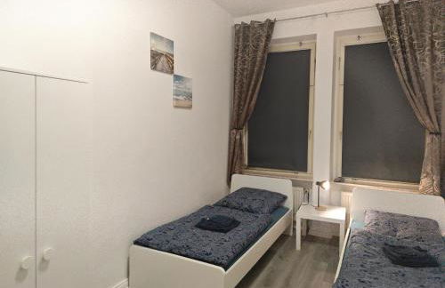 Work and Stay Lüdenscheid 8 Betten 4 Schlafzimmer 2 Duschen mit Billiard und Beamer - Foto 28