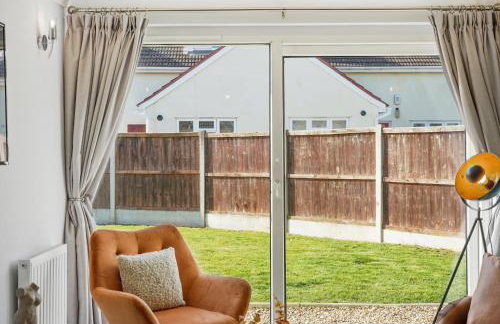 Grab a Deal Today! Massive Home For Contractors & Parking for 4 - Foto 35