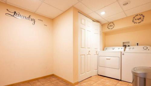 Charming Modern Farmhouse Retreat - Foto 5