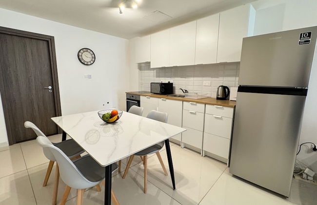 Majestic Beachfront Larnaka Finikoudes - Foto 9